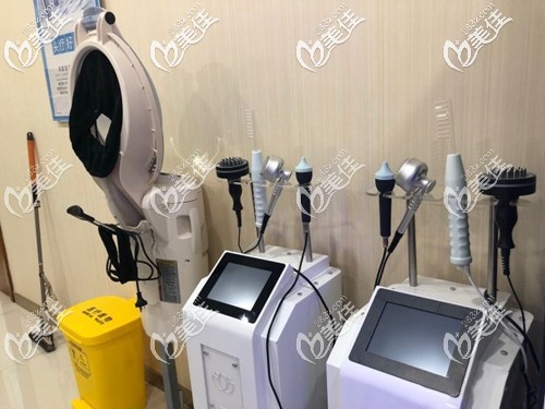 蘭州碧蓮盛植發(fā)設(shè)備儀器