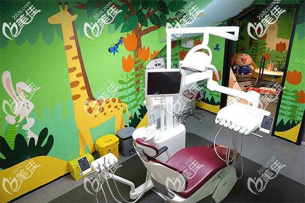 東莞國(guó)貿(mào)口腔兒童診室