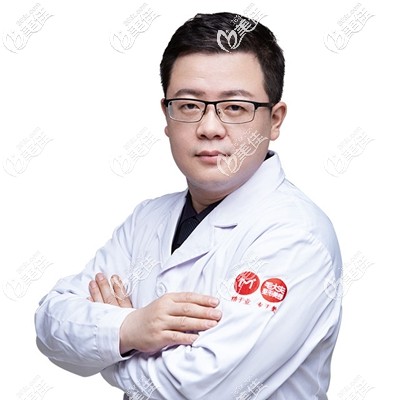 普瀟 洛陽(yáng)毛大夫整形院長(zhǎng) 普瀟 洛陽(yáng)毛大夫整形院長(zhǎng)