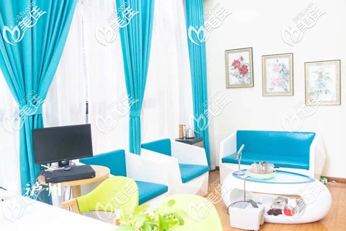 瀘州橙美醫(yī)療美容等候區(qū) 瀘州橙美醫(yī)療美容等候區(qū)