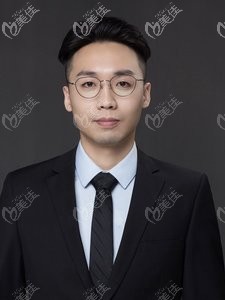 邯鄲華美整形醫(yī)生熊奔