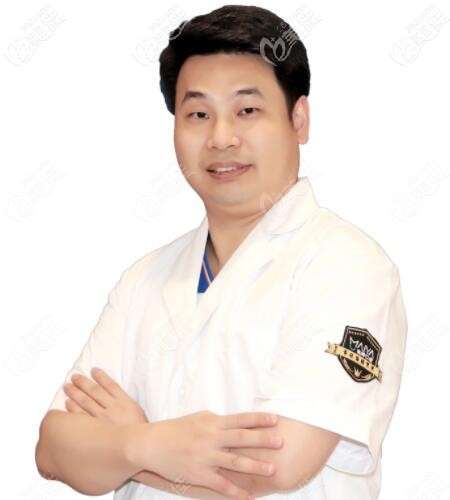 廈門麥芽口腔醫(yī)院種植科醫(yī)生陳海濱 廈門麥芽口腔醫(yī)院種植科醫(yī)生陳海濱