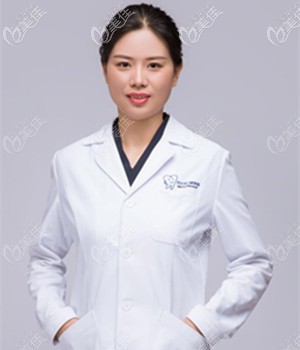 洛陽(yáng)牙大夫口腔主治醫(yī)師史夢(mèng)林