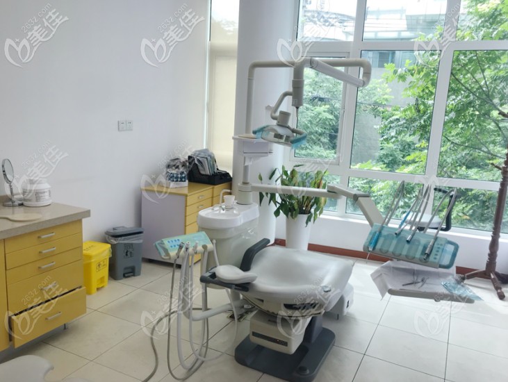 <!--<i data=20240703-sp></i>-->名范齒科就診室 <!--<i data=20240703-sp></i>-->名范齒科就診室