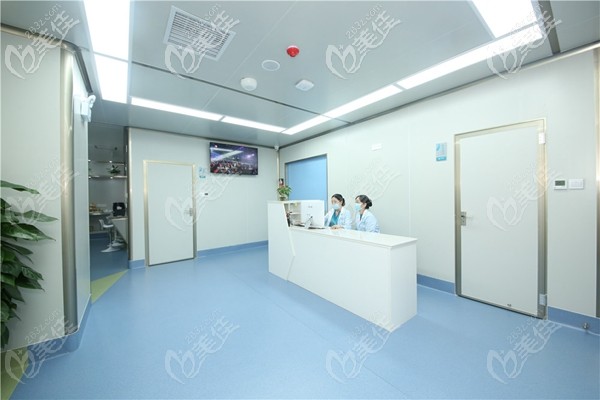 20200921_1600681673685669.jpg 植發(fā)手術(shù)區(qū).jpg