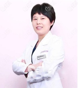 靖江艾齒嘉口腔正畸科醫(yī)師朱彩寅 靖江艾齒嘉口腔正畸科醫(yī)師朱彩寅