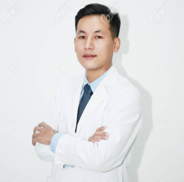 北京蒂凡妮醫(yī)療美容靳玉彪醫(yī)生 北京蒂凡妮醫(yī)療美容靳玉彪醫(yī)生