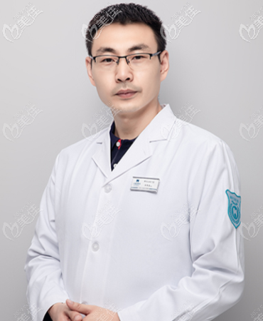 西安林牙立齒口腔正畸醫(yī)生林楊 西安林牙立齒口腔正畸醫(yī)生林楊