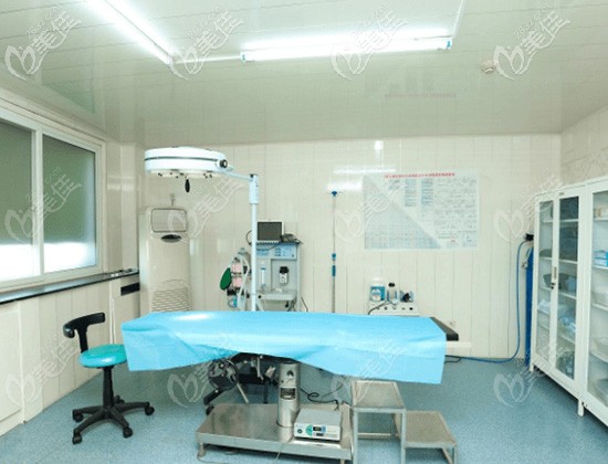 北京宮國華醫(yī)療美容診所手術室 北京宮國華醫(yī)療美容診所手術室