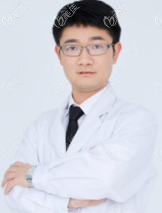 牙齒修復(fù)醫(yī)師劉強(qiáng) 牙齒修復(fù)醫(yī)師劉強(qiáng)