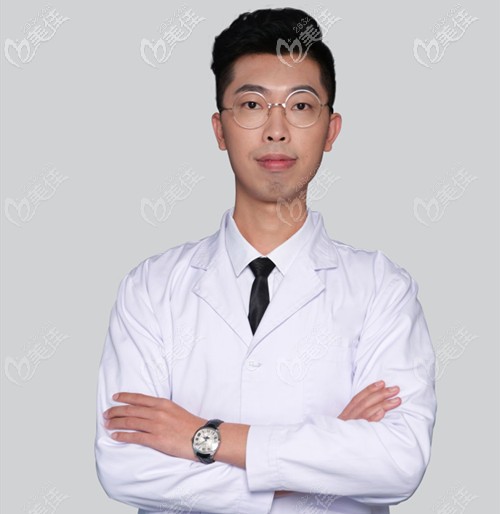 四川省<!--<i data=20240709-sp></i>-->東籬醫(yī)院整形美容科徐敦 四川省<!--<i data=20240709-sp></i>-->東籬醫(yī)院整形美容科徐敦