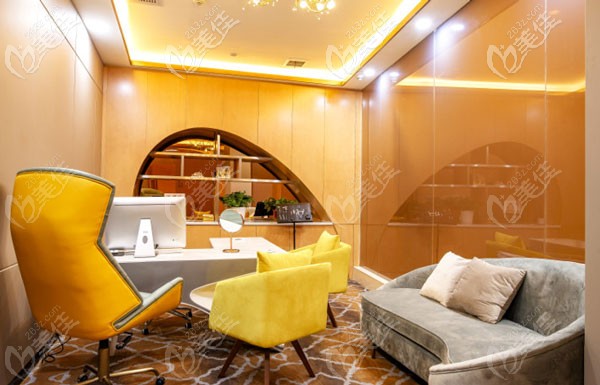 云南嬌點(diǎn)整形面診室