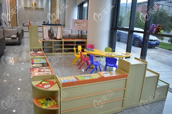 兒童繪本體驗區(qū)