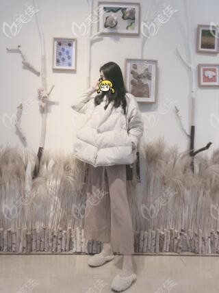 水動(dòng)力吸脂瘦大腿術(shù)后一周恢復(fù)照 水動(dòng)力吸脂瘦大腿術(shù)后一周恢復(fù)照