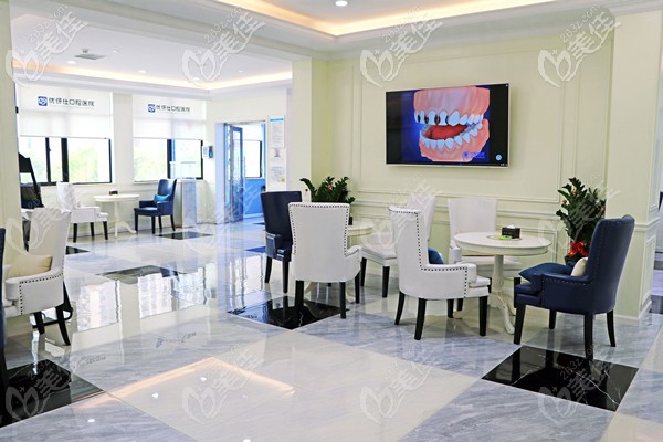 等候區(qū) 等候區(qū)