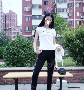 穿短袖肚子也看不出來了 穿短袖肚子也看不出來了