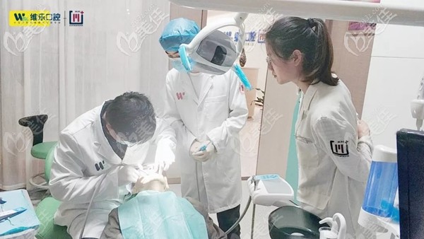 術(shù)后6小時帶上臨時牙冠