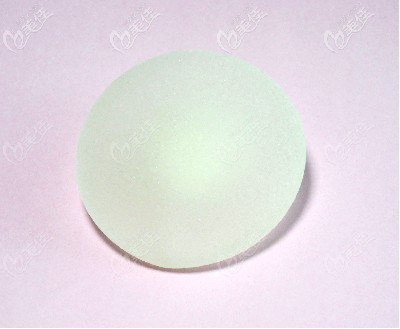 花樣年華毛面豐胸假體