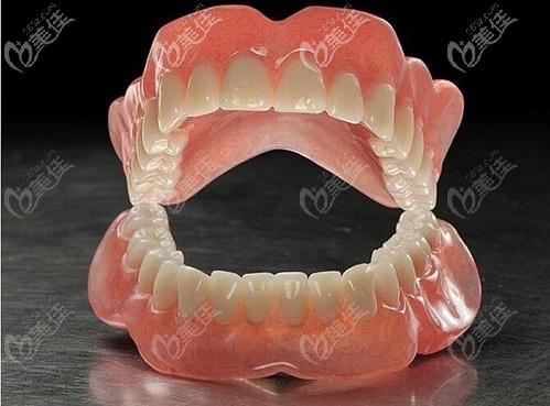 佳美口腔BPS全口吸附性義齒的圖片