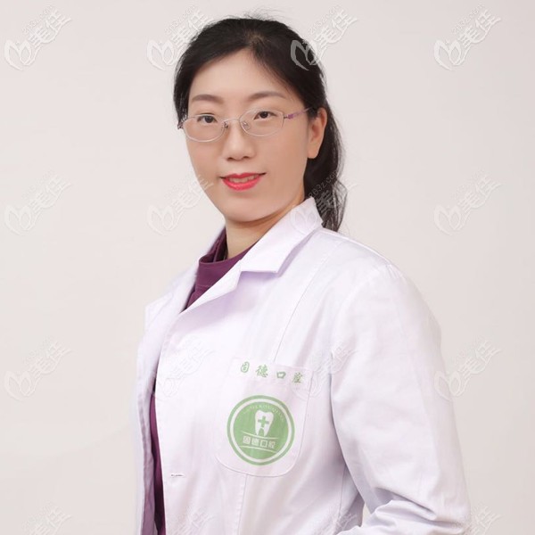 石家莊趙翠彩口腔種植醫(yī)生張佳