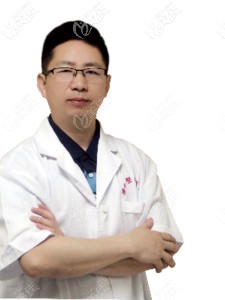 湛江澳泰整形醫(yī)院隆胸醫(yī)生張維華 湛江澳泰整形醫(yī)院隆胸醫(yī)生張維華