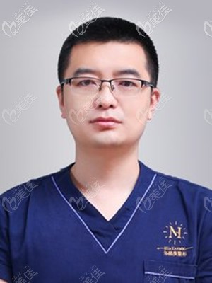 青島華顏美張慶院長(zhǎng)