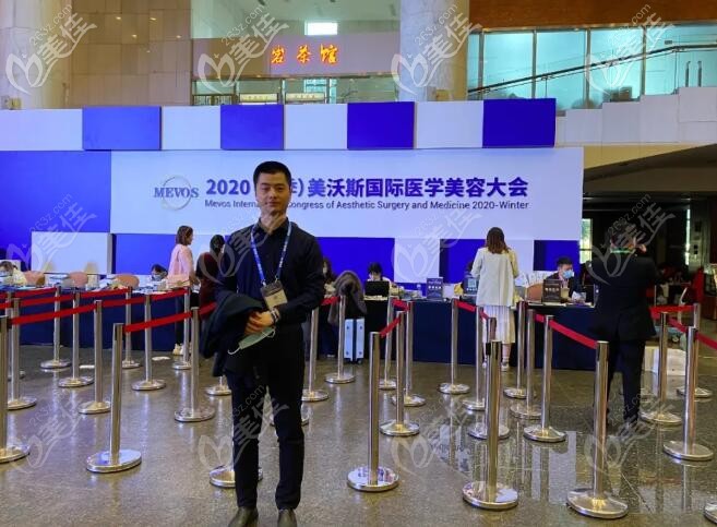 參與學(xué)會交流的謝晨陽