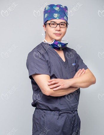 <!--<i data=20240703-sp></i>-->醫(yī)生 <!--<i data=20240703-sp></i>-->醫(yī)生
