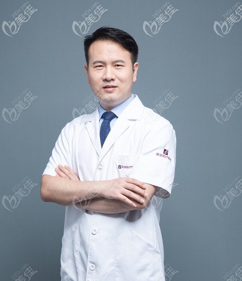 羅訓(xùn)武 泉州歐菲皮膚科院長(zhǎng)