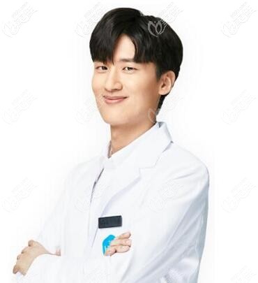 韓國德希爾THE HEAL皮膚科院長李正宇 韓國德希爾THE HEAL皮膚科院長李正宇