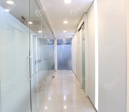 韓國(guó)TheWay整形醫(yī)院樓道