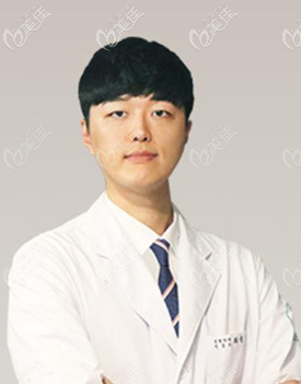 韓國The WAY整形醫(yī)院崔龍晟院長(zhǎng) 韓國The WAY整形醫(yī)院崔龍晟院長(zhǎng)