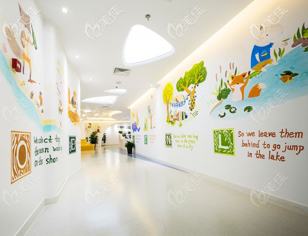 瑞泰口腔北京豐臺(tái)分院的兒童口腔科環(huán)境 瑞泰口腔北京豐臺(tái)分院的兒童口腔科環(huán)境