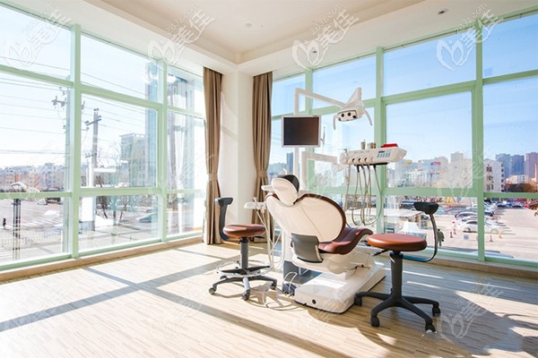 潔凈明亮的獨(dú)立診室
