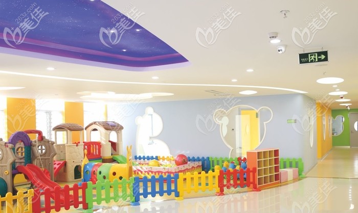 該院的兒童玩耍區(qū) 該院的兒童玩耍區(qū)