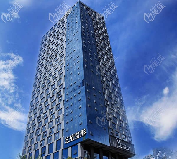 賺了！4月昆明藝星抽脂減大腿的價格只要9999元，比原價還便宜了一半呢