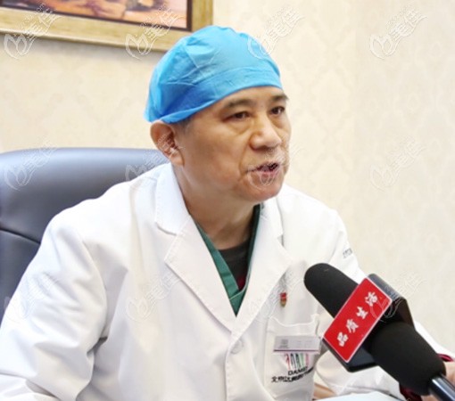 達(dá)美如藝谷廷敏接受采訪照 達(dá)美如藝谷廷敏接受采訪照