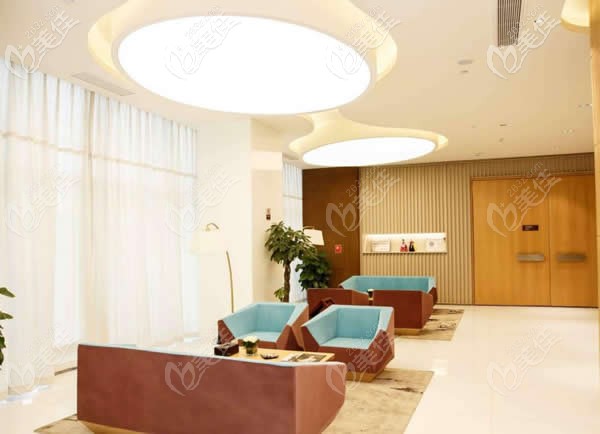 昆明藝星等待區(qū)