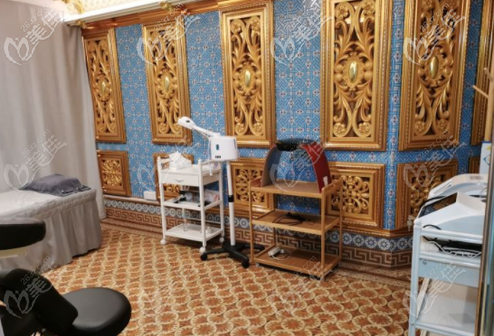 廣州楊醫(yī)生無創(chuàng)祛痘敏感修復(fù)設(shè)備