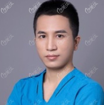 口腔鄧玉龍院長 口腔鄧玉龍院長