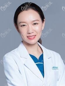 青島華顏美口腔正畸醫(yī)生-黃穎玲