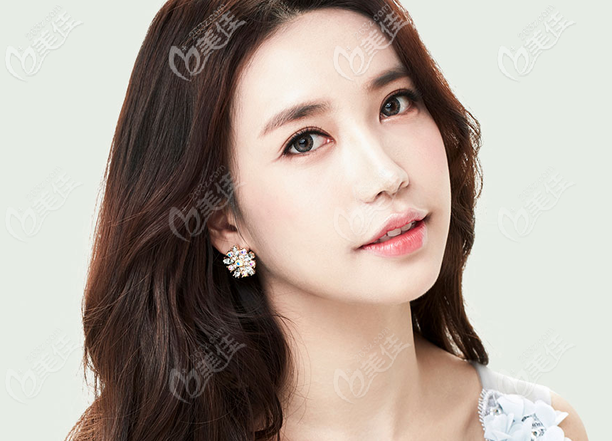 韓國(guó)大眼睛整形醫(yī)院高韓雄做的雙眼皮怎么樣