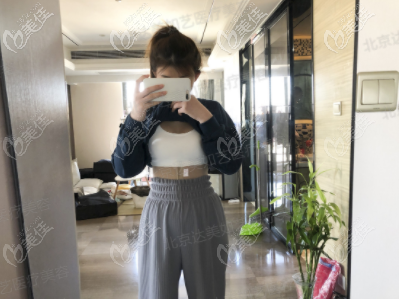 北京秦繼鋒大夫做腰腹吸脂真不賴,過程沒我想的那么痛且效果可以！