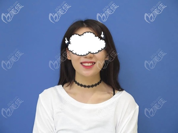 閨蜜在唯美口腔做牙齒矯正 閨蜜在唯美口腔做牙齒矯正