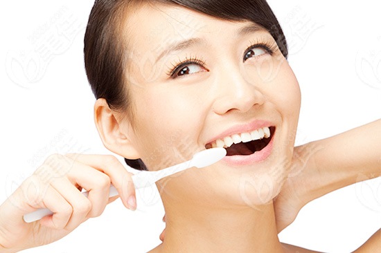 做埋線雙眼皮之后