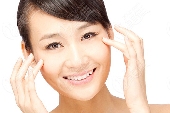 前顴骨磨骨整形之前