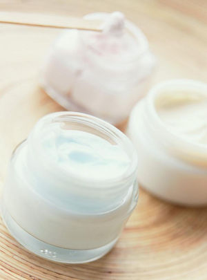 5個(gè)小妙招 讓過(guò)期護(hù)膚品變廢為寶