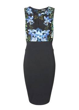 早春臀部顯瘦巧搭術(shù) 升級(jí)你的美麗