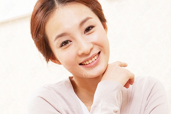 蘿莉御姐隨心變 楊冪美妝獲豪宅