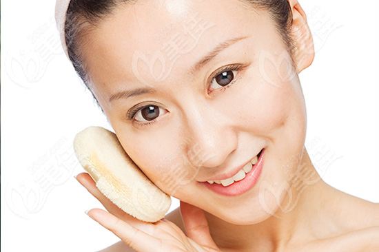 中國臺灣私人醫(yī)生爆料明星整容秘密